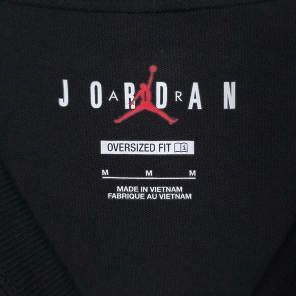 NWT Jordan Women's Short Sleeve Graphic T-Shirt MEDIUM Oversized Fit FQ1325-010 - Picture 6 of 12